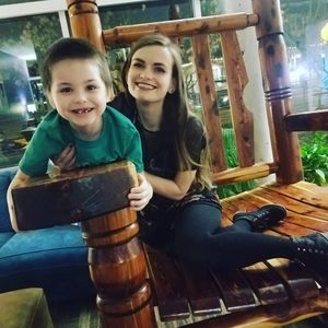 Meet your Posher, Laura